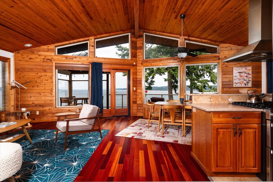 Building Photo - 3159 Saratoga Rd