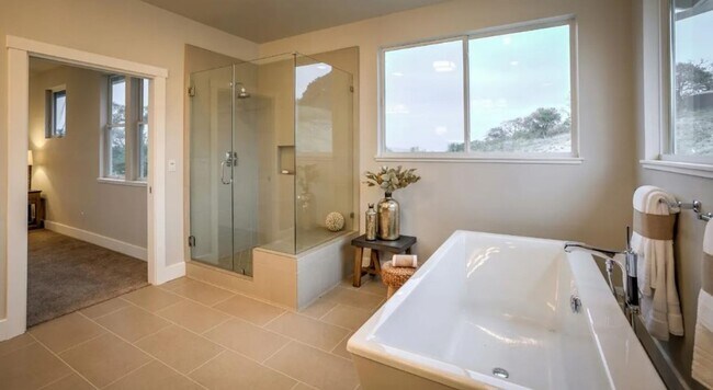 Building Photo - Modern Country Home in Petaluma – 4 Bed, 3...