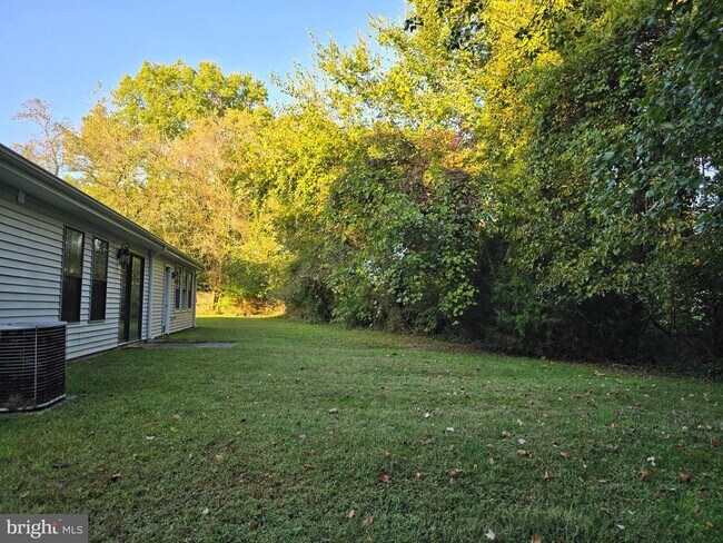 Building Photo - 68 Liberto Ln