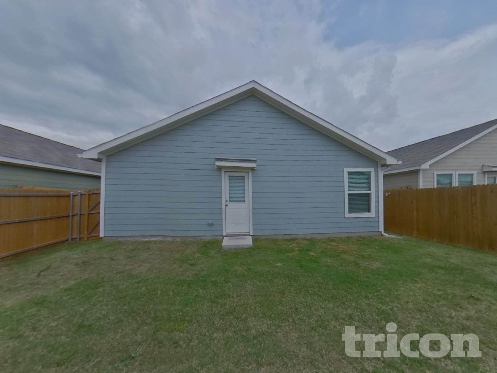 Building Photo - 6751 Highlands St