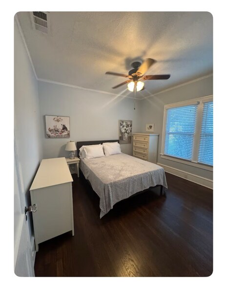 Building Photo - 800 Maxwell St