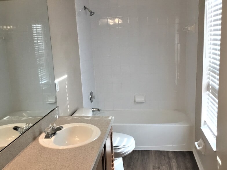 Building Photo - 15319 Torpoint Rd