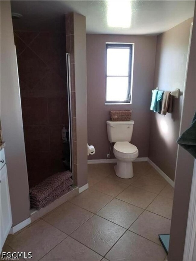 Building Photo - 3604 SW 6th Pl