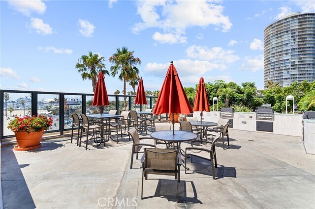 Building Photo - 850 E Ocean Blvd