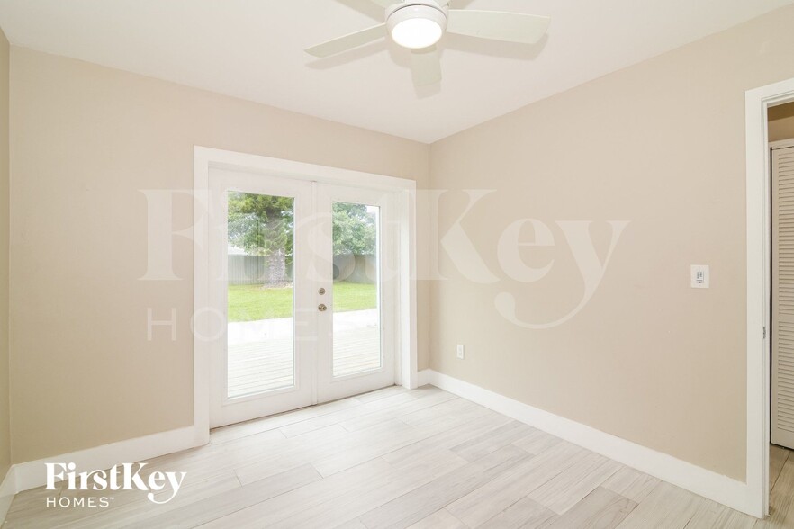 Building Photo - 1241 NW 7th Ave