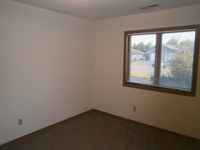 Building Photo - 1232 Spruce Ct