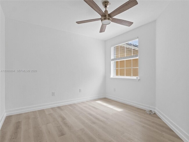 Building Photo - 5502 NW 112th Ct