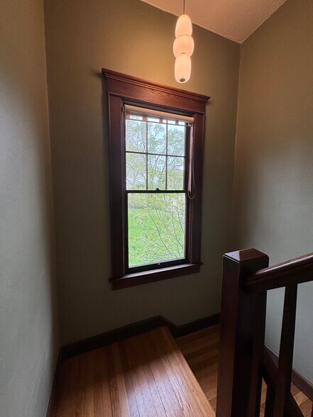 Building Photo - 608 Ackerman Ave