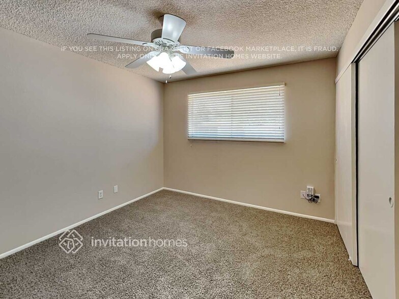 Building Photo - 4322 E Villa Maria Dr