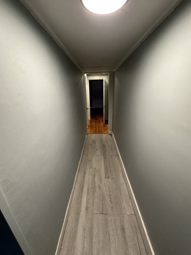 Building Photo - 178 Birch St