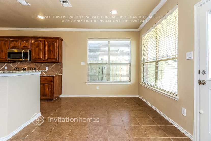 Building Photo - 2245 Whitney Dr