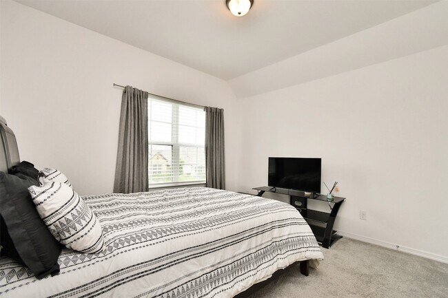 Building Photo - 8922 Stanley Oak Dr