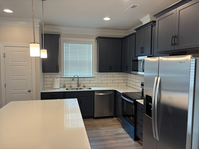 Building Photo - 1541 Barnstable Ct