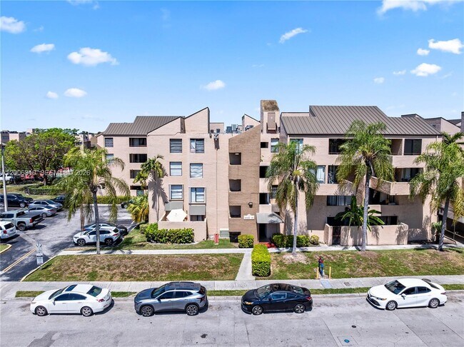 Building Photo - 10500 SW 108th Ave