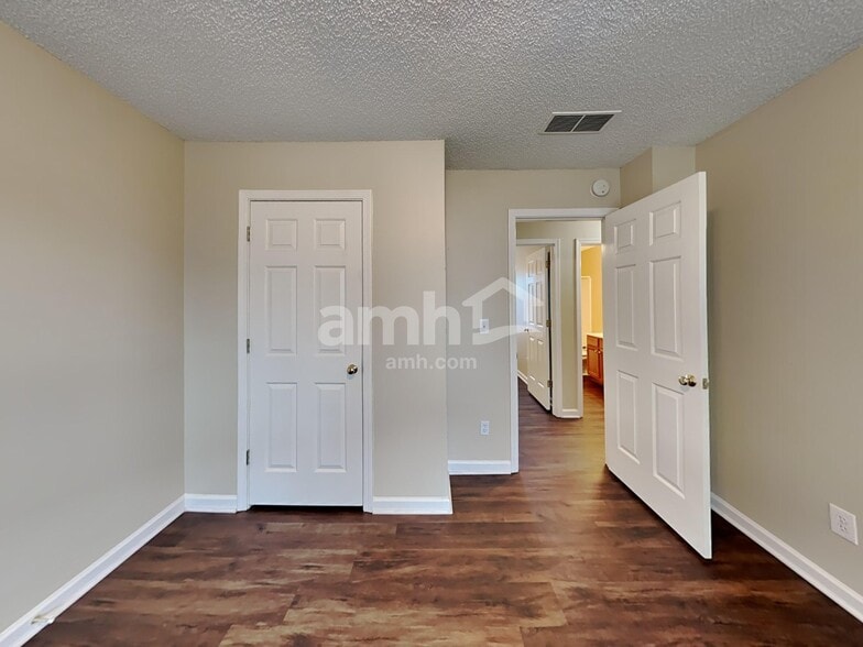 Building Photo - 2237 Tallapoosa Dr