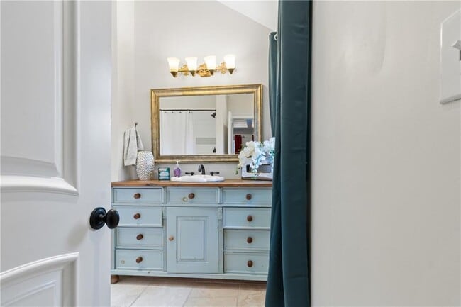 Building Photo - 1532 Huntingdon Trail