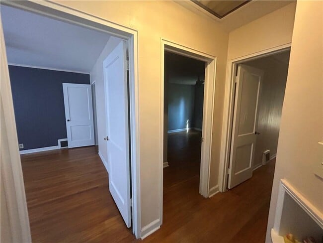 Building Photo - 1515 Beech Valley Way NE