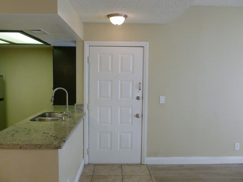 Building Photo - 7100 Pirates Cove Rd