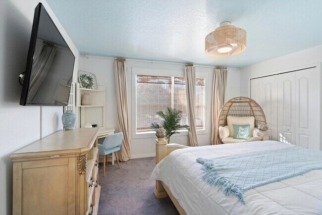 Building Photo - Stunning 4BR Resort Home in Four Corners, ...