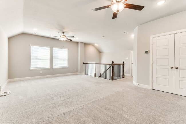 Building Photo - Where Comfort Meets Convenience - 3 Bed, 3...