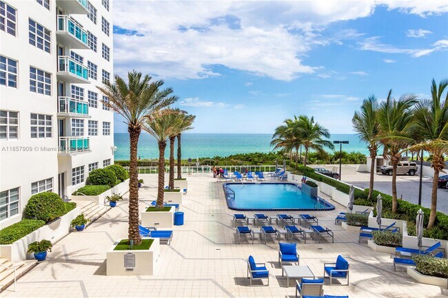 Building Photo - 6917 Collins Ave