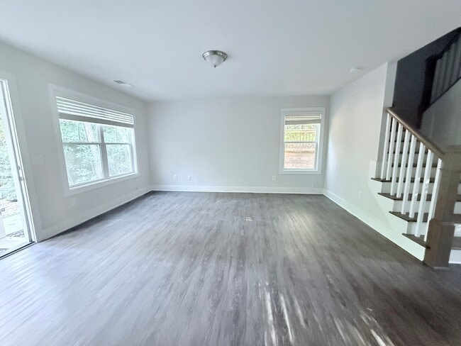 Building Photo - Single Family Home - 2/2.5 in Cumming, GA
