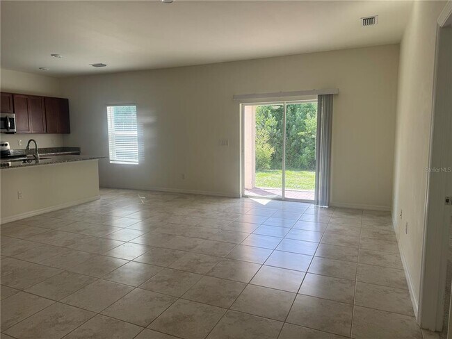 Building Photo - 108 Boxwood Ln