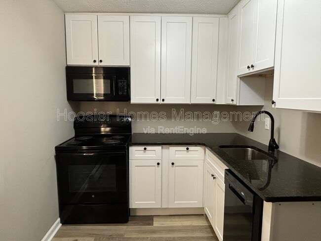 Building Photo - 1340 Barth Ave