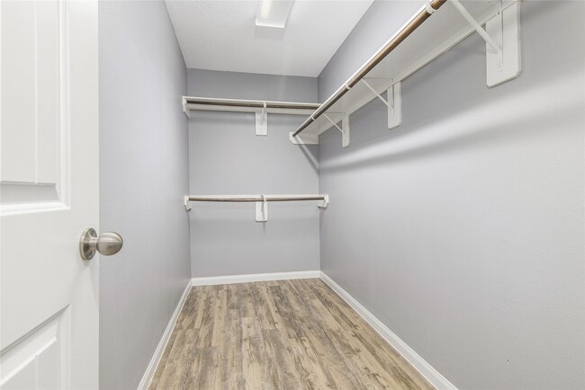 Building Photo - 3807 Springcrest Ln