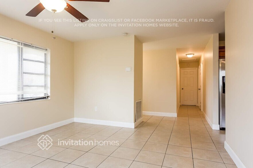 Building Photo - 9504 Bloomfield Dr