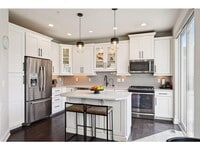 Building Photo - 8329 Goldenrod Ln N