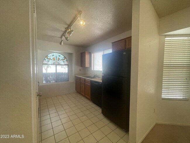 Building Photo - 2915 E Amber Ridge Way