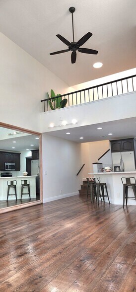 Building Photo - 71 Corsica Dr