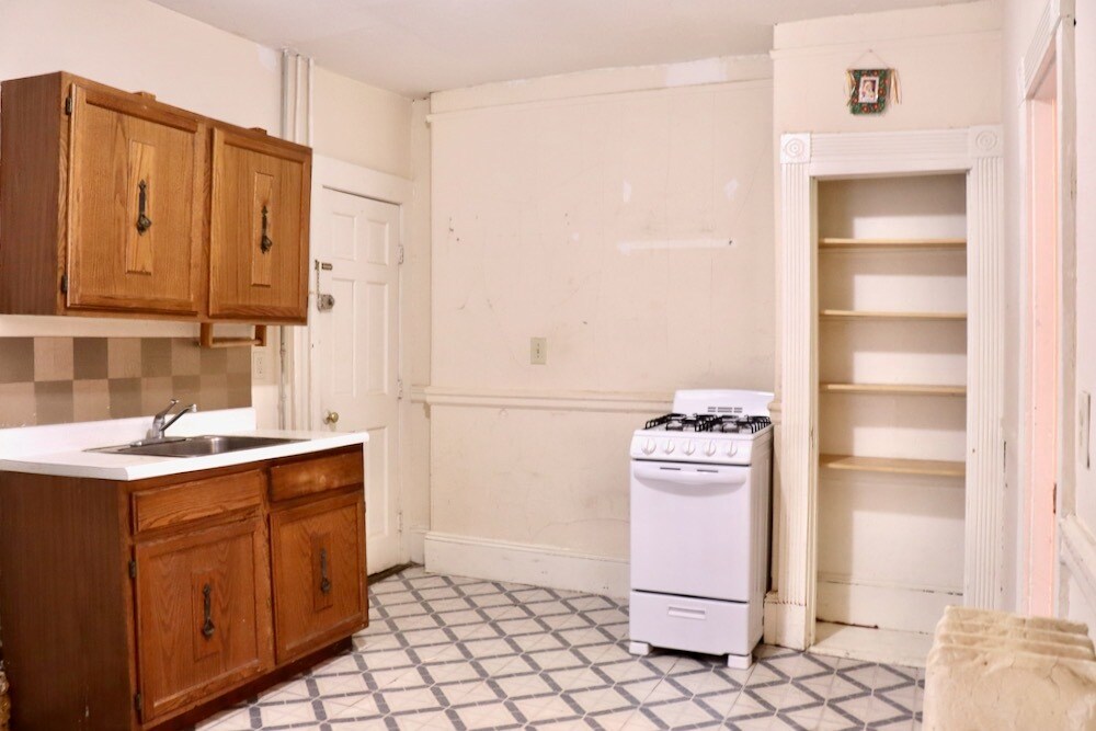 Building Photo - 9 Myrtle St