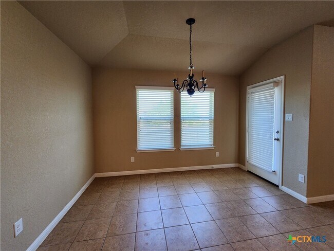 Building Photo - 2599 Diamondback Trail