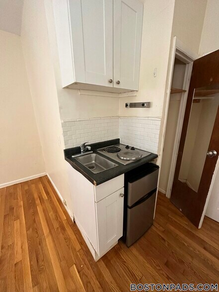 Building Photo - 51 S Huntington Ave