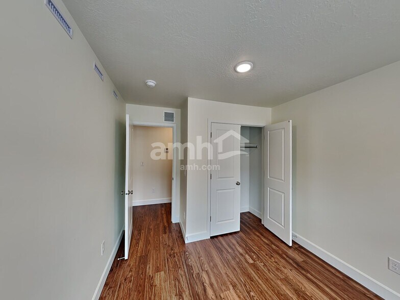 Building Photo - 6043 W Copper Hawk Dr