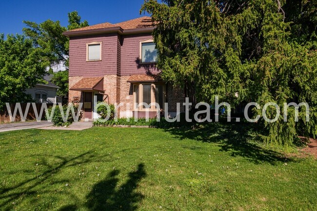 Building Photo - 745 S 900 E