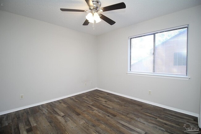 Building Photo - 7225 Dogwood Terrace Dr