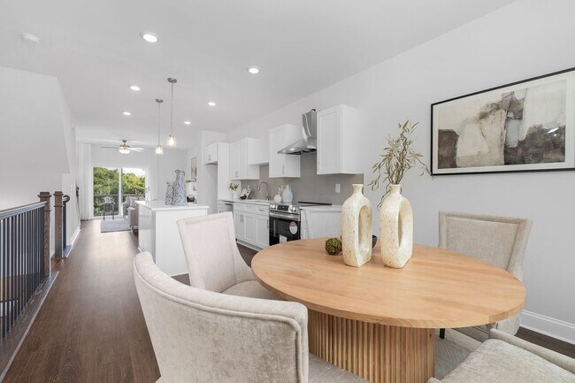 Building Photo - Brand New Townhomes For Lease in WestEnd