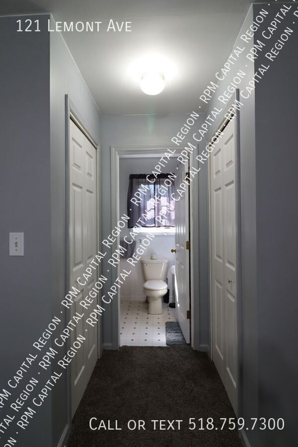 Building Photo - 121 Lemont Ave