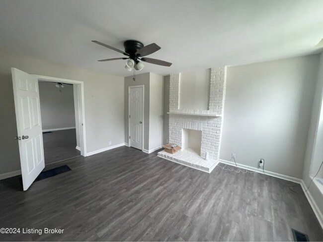 Building Photo - 1005 Dixie Hwy