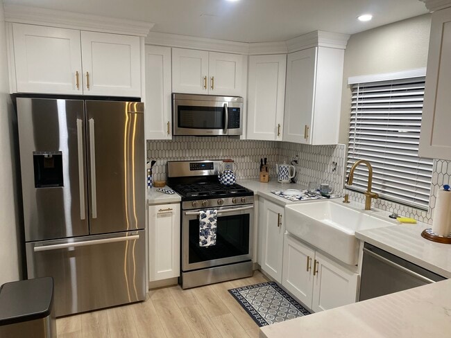 Building Photo - 19355 Sherman Way