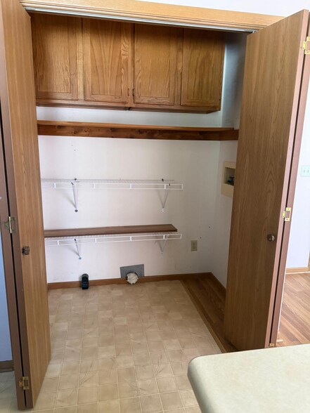 Building Photo - 705 Kelsey Ct