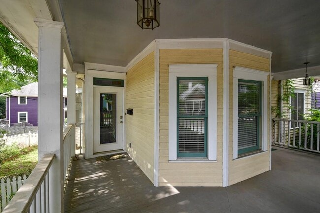 Building Photo - 371 Woodward Ave SE