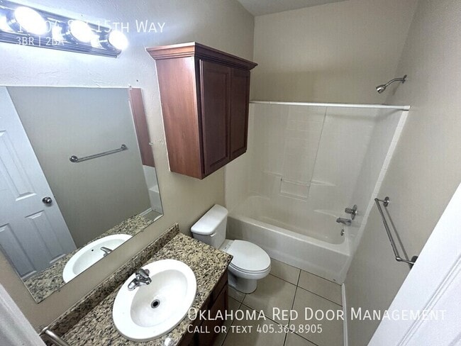 Building Photo - 11804 SW 15th Way