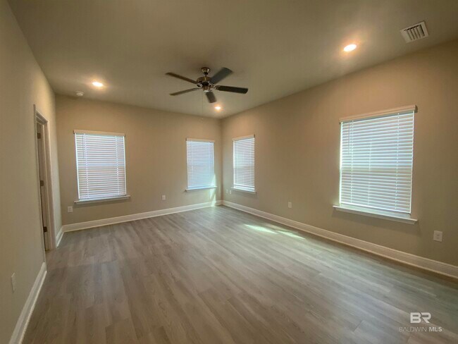 Building Photo - 24271 Alydar Lp