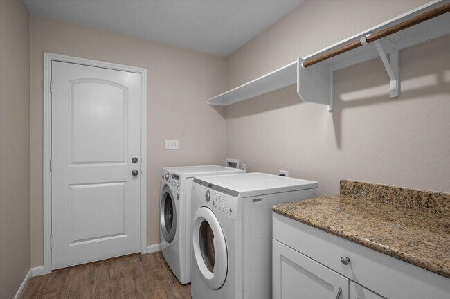 Building Photo - 3075 Positano Loop