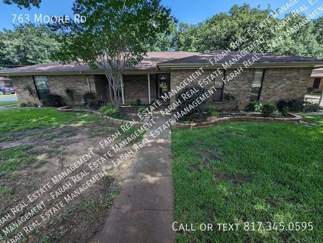 Building Photo - 763 Moore Rd