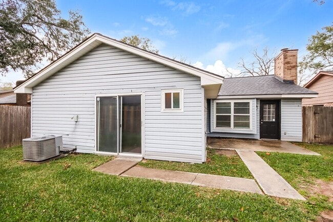 Building Photo - 5434 Heronwood Dr